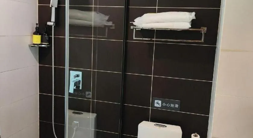 IU Hotel·Yangquan Xinjian Street Tianqiao