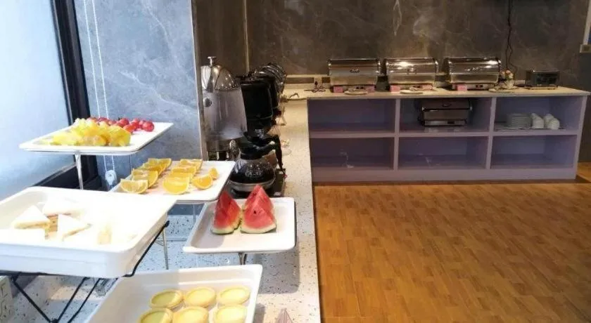 Chonpines Hotel Shenzhen Gongming Honghuashan Metro Station