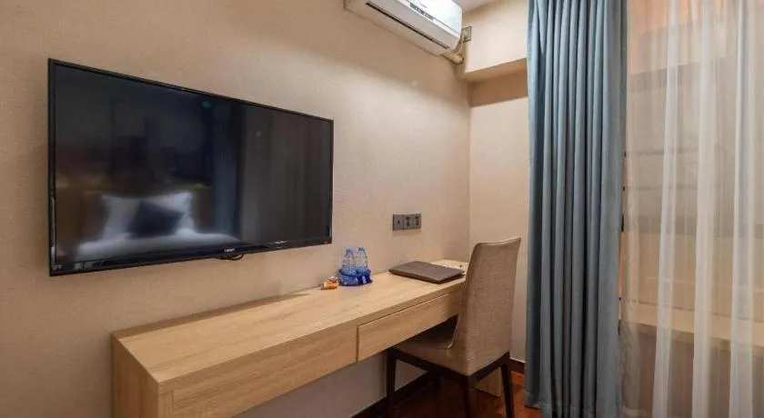 Chonpines Hotel Shenzhen Gongming Honghuashan Metro Station