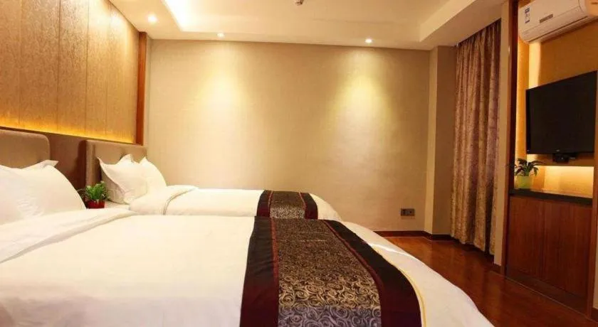 Bed in Chonpines Hotel Shenzhen Gongming Honghuashan Metro Station