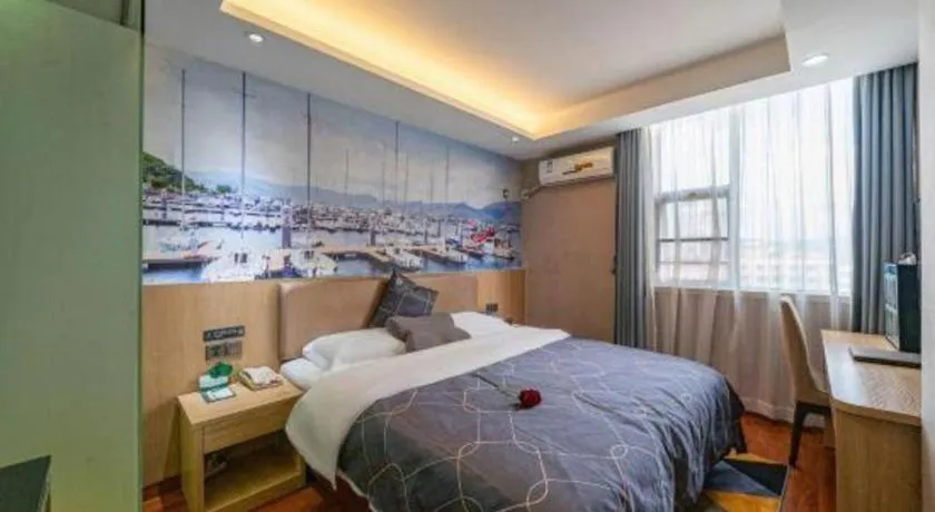 Bed in Chonpines Hotel Shenzhen Gongming Honghuashan Metro Station