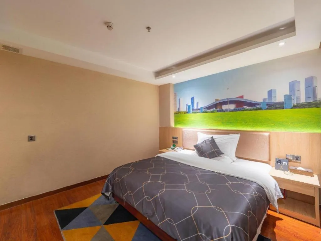 Bed in Chonpines Hotel Shenzhen Gongming Honghuashan Metro Station