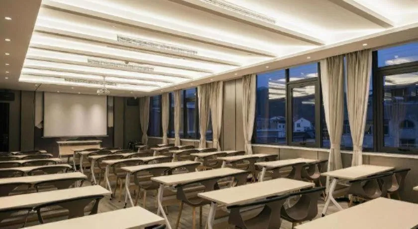 Magnotel Hotel·Luanyang Luanchuan Changchun Road Cross Street