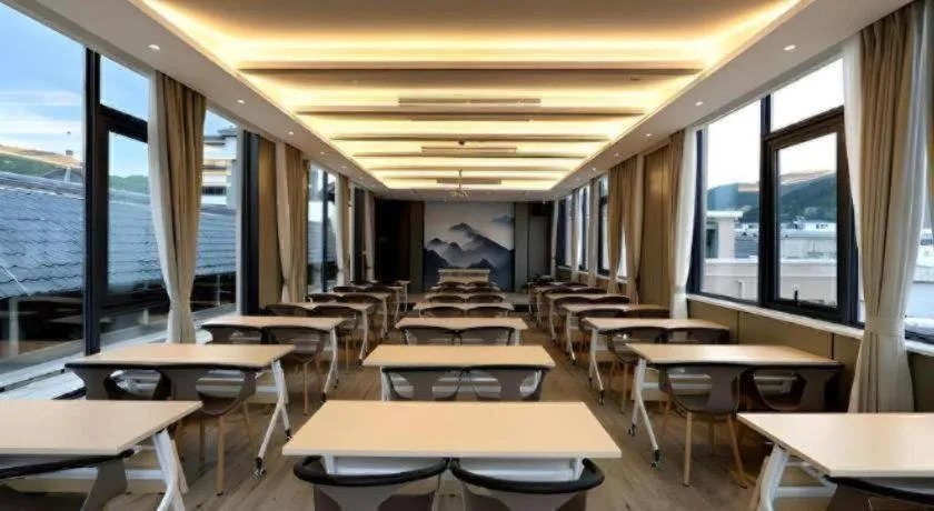 Magnotel Hotel·Luanyang Luanchuan Changchun Road Cross Street