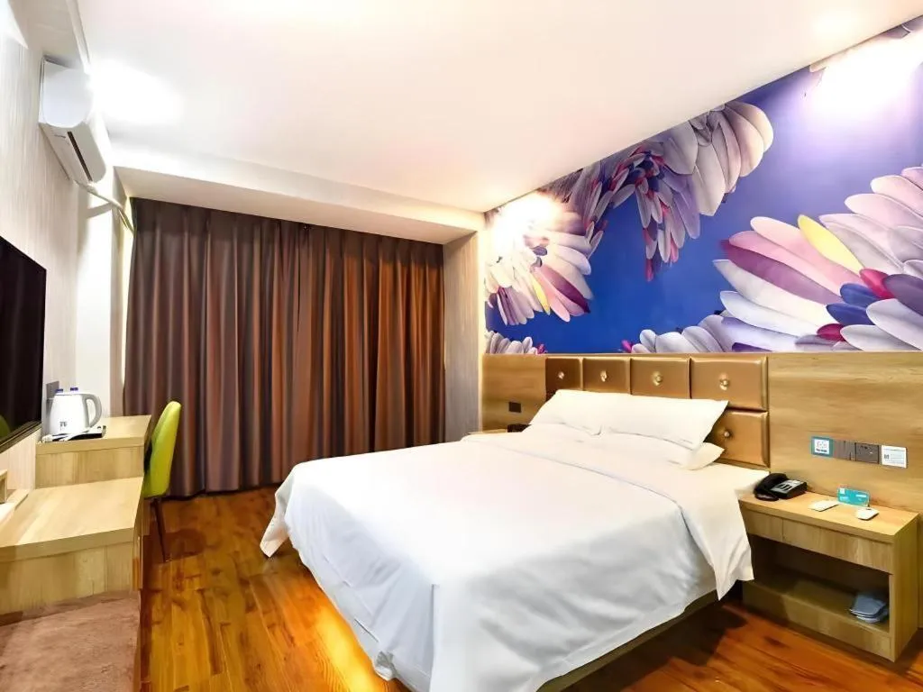 Bed in PAI Hotel·Linfen Hongdong Lily Town