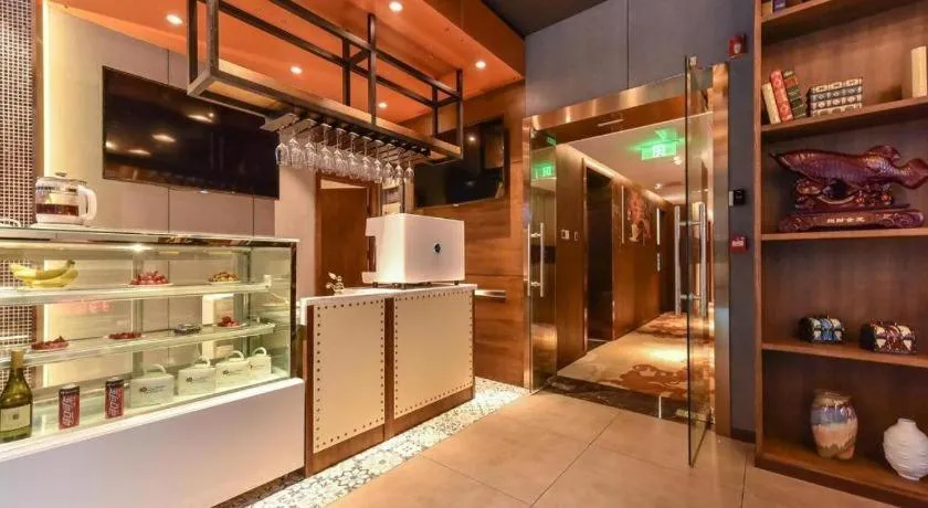 James Joyce Coffetel·Beijing South Muxiyuan Metro Station