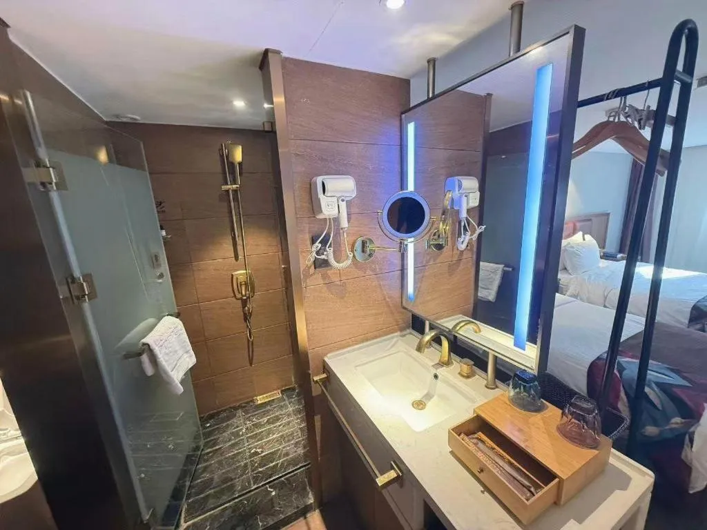 James Joyce Coffetel·Beijing South Muxiyuan Metro Station