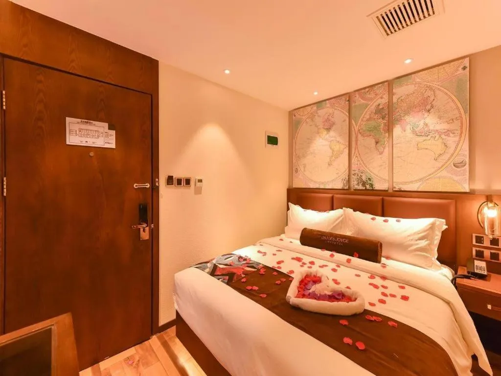 Bed in James Joyce Coffetel·Beijing South Muxiyuan Metro Station