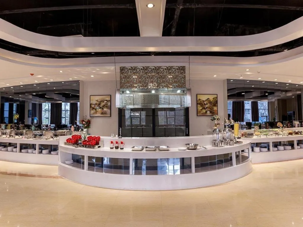 Lavande Hotel·Jining Party School Building