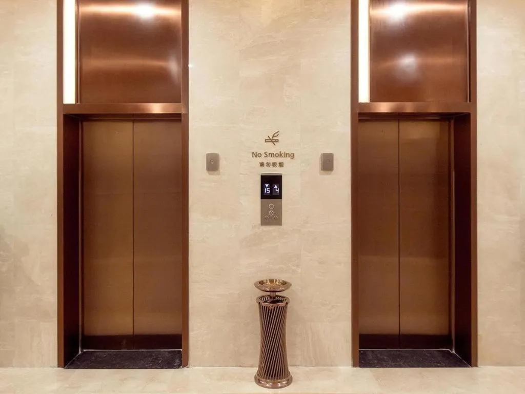 Lavande Hotel·Jining Party School Building