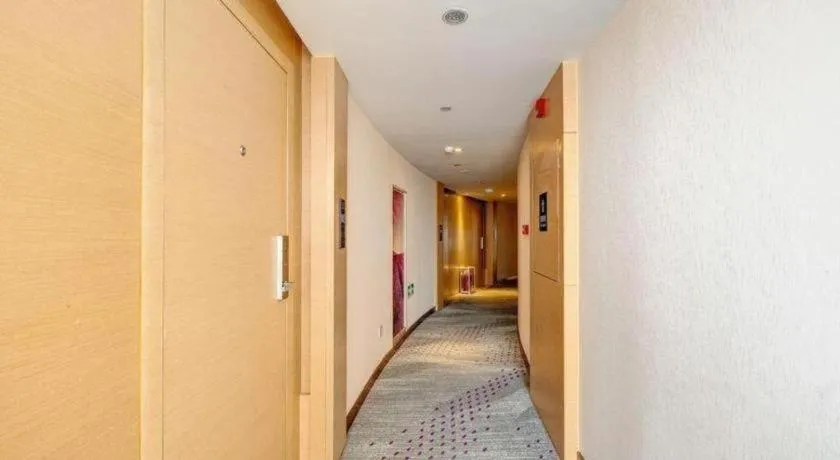 Lavande Hotel·Jining Party School Building