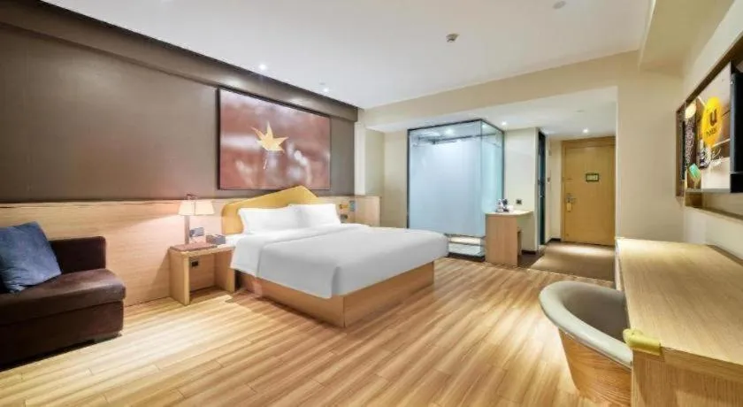 Bed in IU Hotel Baoding Yuhua East Road Passenger Center