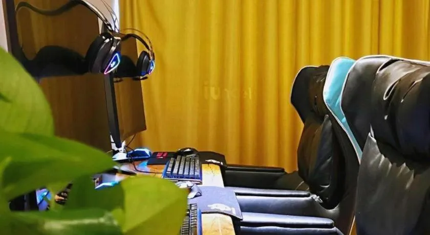 IU Hotel Baoding Yuhua East Road Passenger Center