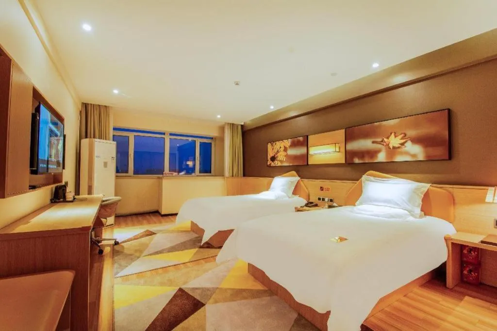 Bed in IU Hotel Baoding Yuhua East Road Passenger Center