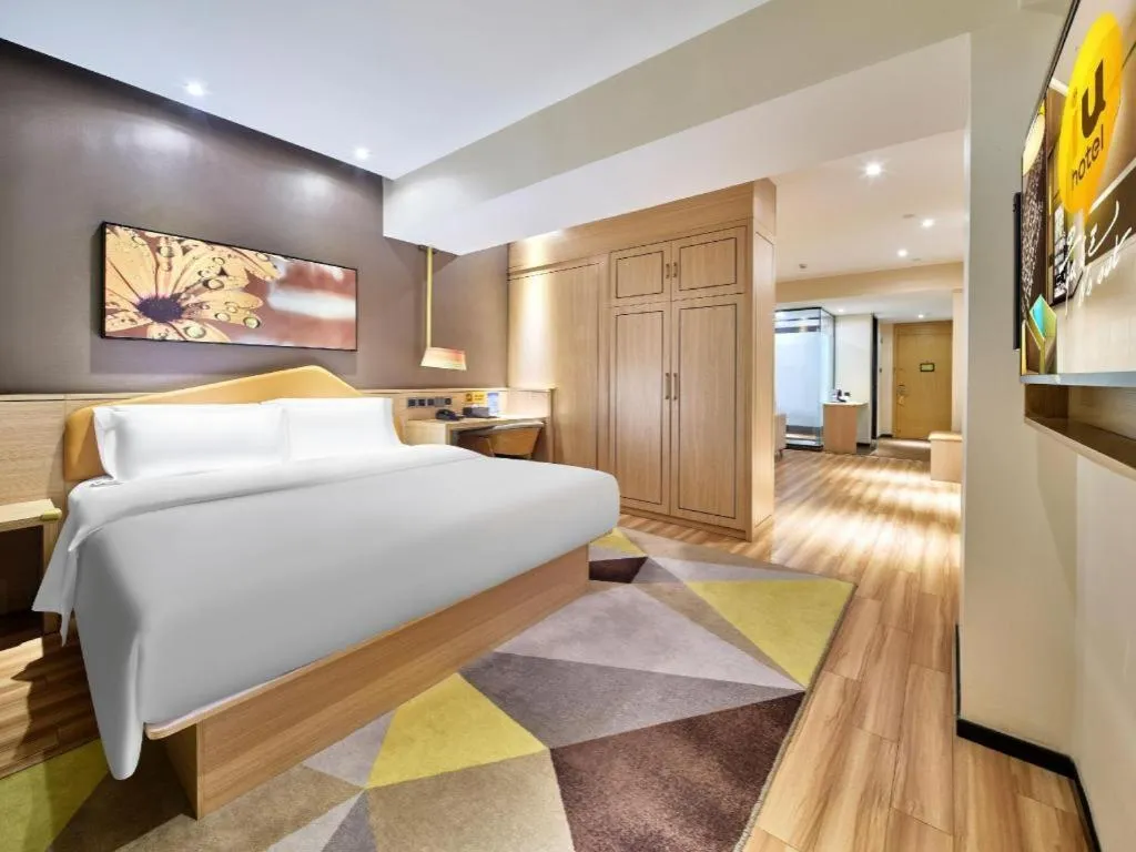 Bed in IU Hotel Baoding Yuhua East Road Passenger Center