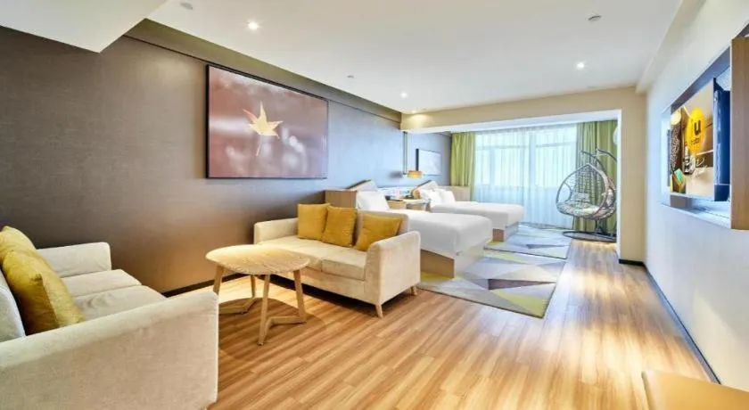 IU Hotel Baoding Yuhua East Road Passenger Center