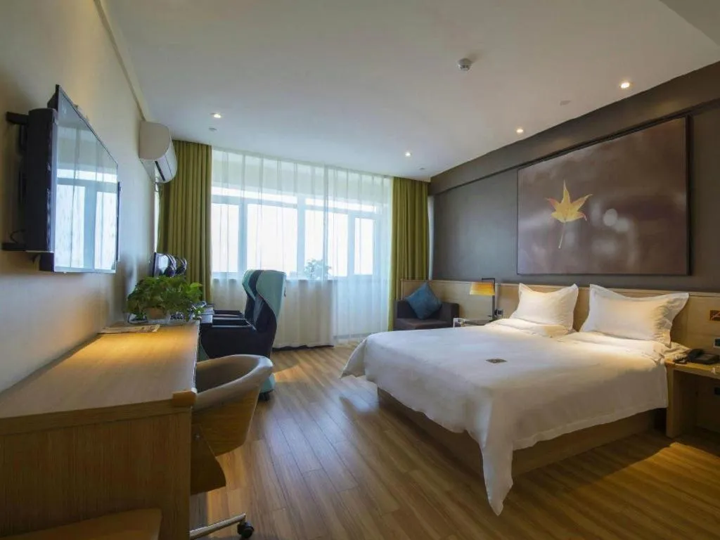 Bed in IU Hotel Baoding Yuhua East Road Passenger Center