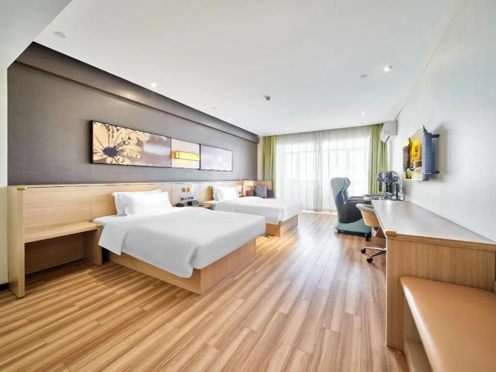 Bed in IU Hotel Baoding Yuhua East Road Passenger Center