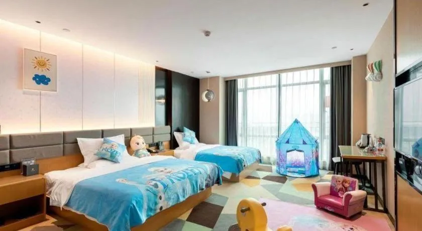 Bed in Chonpines Hotel Guangzhou Sunac Cultural and Tourism City Shiling