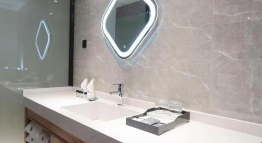 Chonpines Hotel Guangzhou Sunac Cultural and Tourism City Shiling