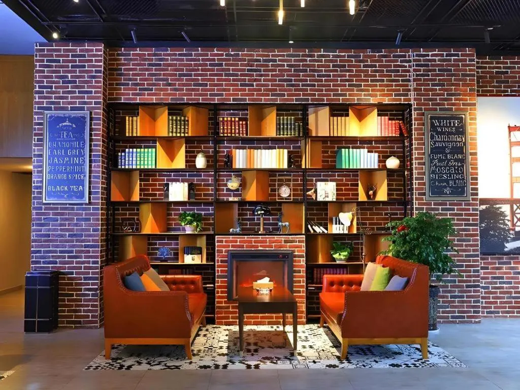 James Joyce Coffetel Guangyuan High-Speed Railway Station Dongba Municipal Government