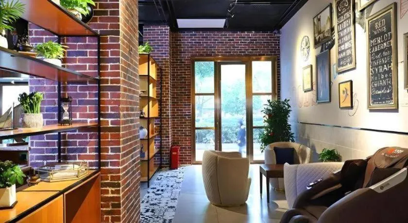 James Joyce Coffetel Guangyuan High-Speed Railway Station Dongba Municipal Government