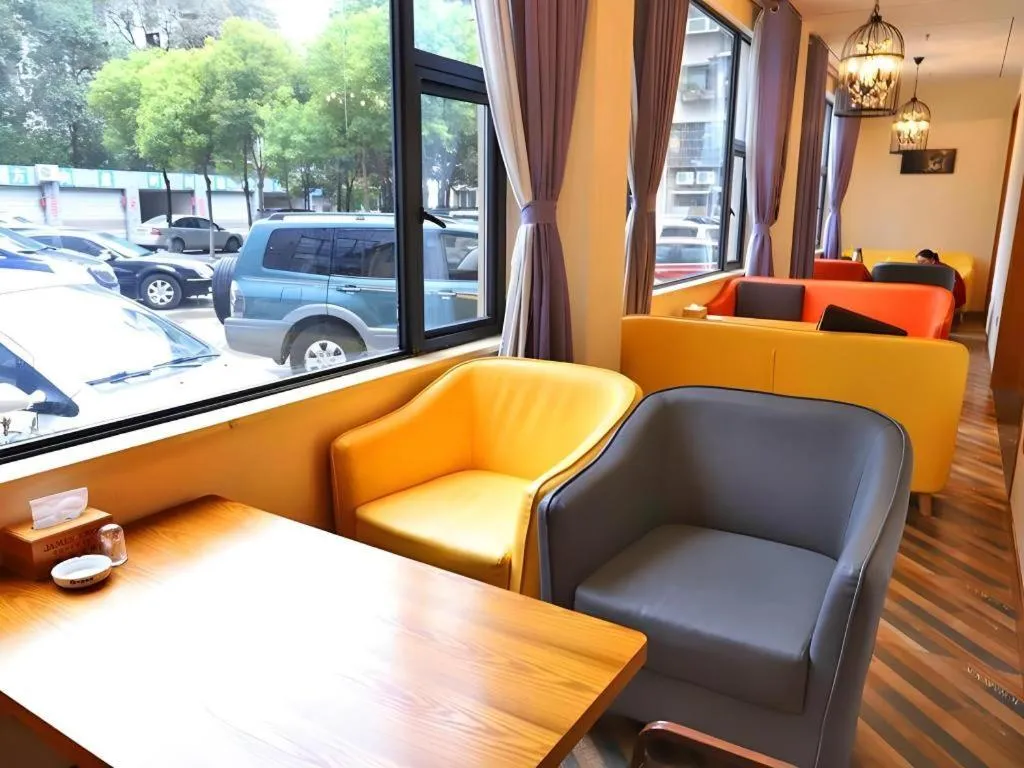 James Joyce Coffetel Guangyuan High-Speed Railway Station Dongba Municipal Government