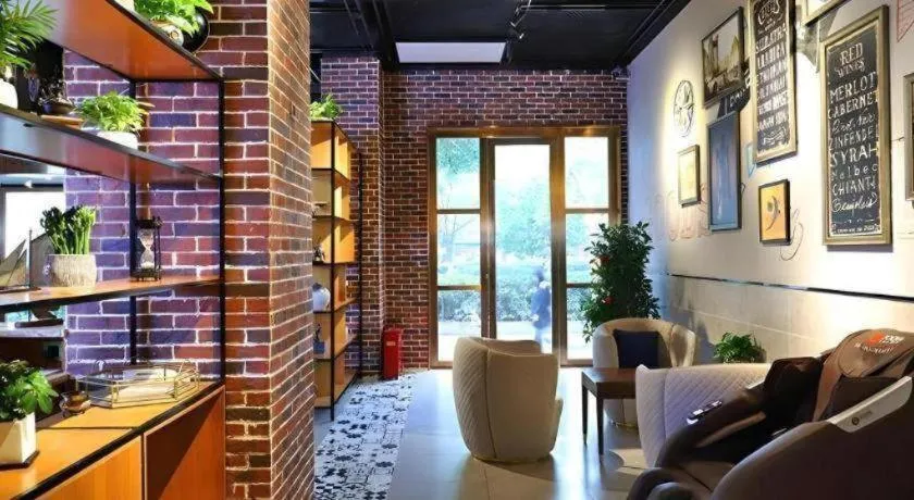 James Joyce Coffetel Guangyuan High-Speed Railway Station Dongba Municipal Government