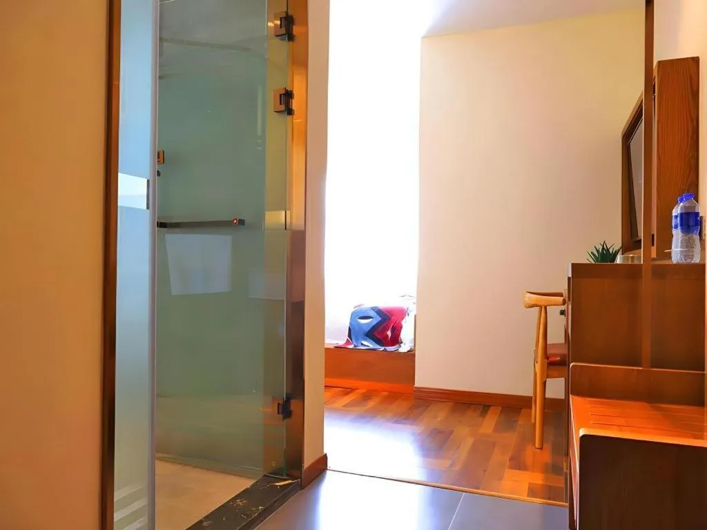 James Joyce Coffetel Guangyuan High-Speed Railway Station Dongba Municipal Government