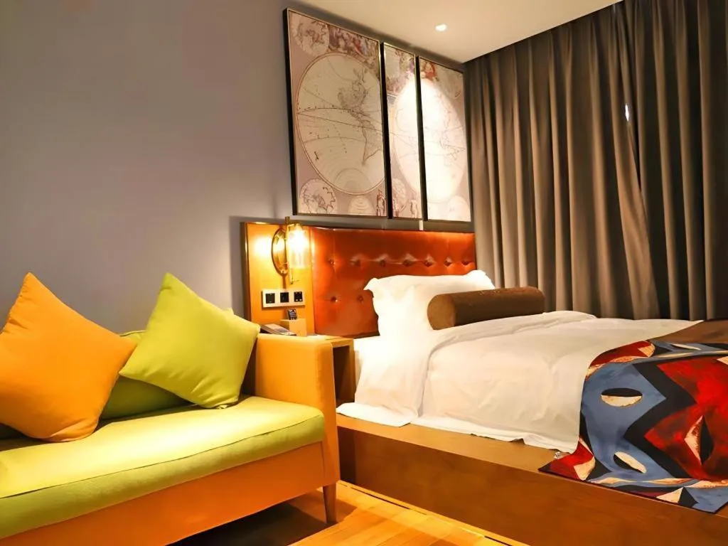 Bed in James Joyce Coffetel Guangyuan High-Speed Railway Station Dongba Municipal Government