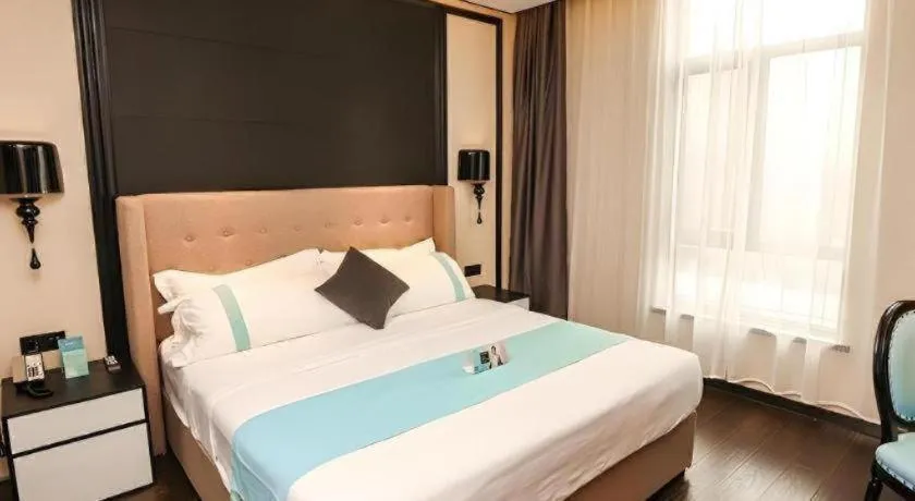 Bed in Xana Hotelle·Ji'nan Hi-tech Zone Century Avenue Tangye