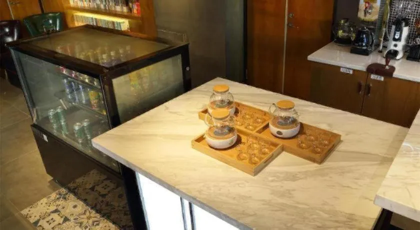 James Joyce Coffetel·Nannign Shanglin Tongle Road