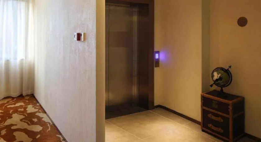 James Joyce Coffetel·Nannign Shanglin Tongle Road