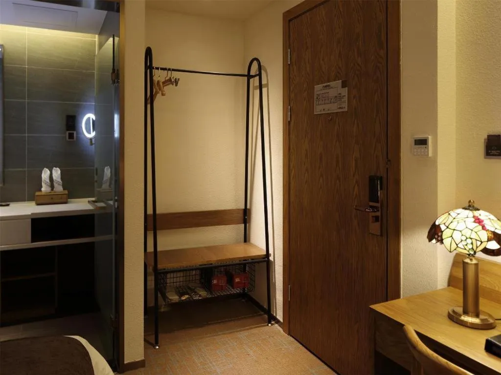 James Joyce Coffetel·Nannign Shanglin Tongle Road