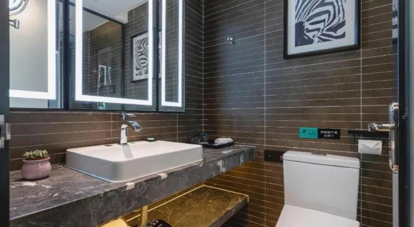 Xana Hotelle·Guangzhou Shangxiajiu Yongqingfang Changshou Road Metro Station