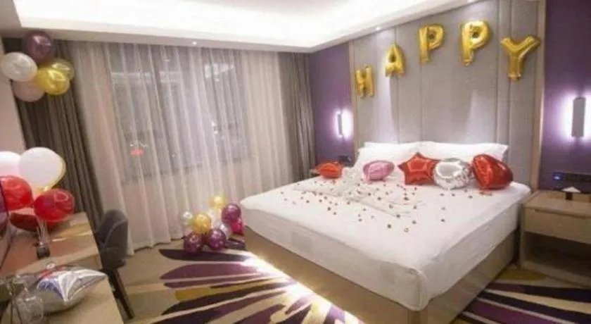 Bed in Lavande Hotel·Heyuan Bavaria