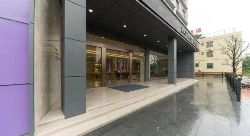 Lavande Hotel·Heyuan Bavaria