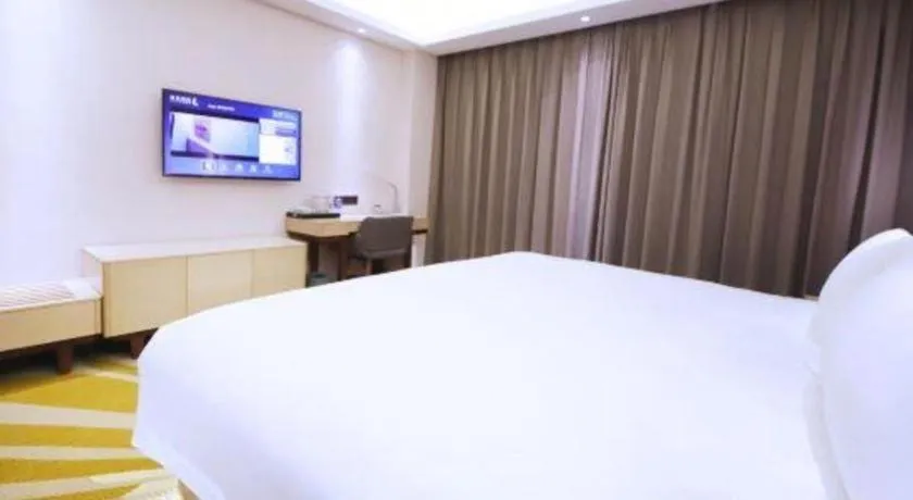 Bed in Lavande Hotel·Heyuan Bavaria