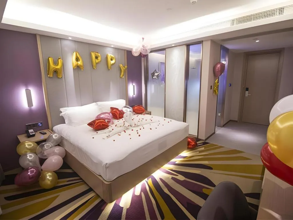 Bed in Lavande Hotel·Heyuan Bavaria