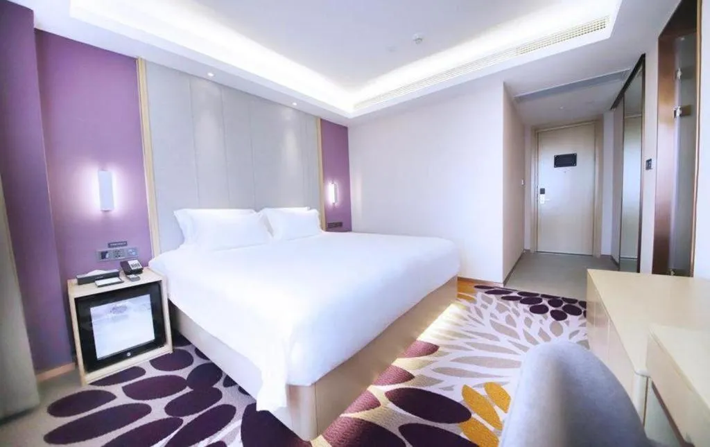 Bed in Lavande Hotel·Heyuan Bavaria