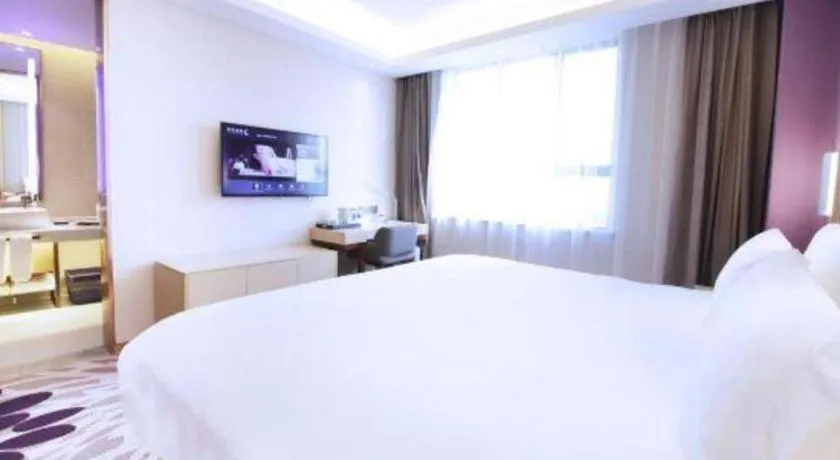 Bed in Lavande Hotel·Heyuan Bavaria