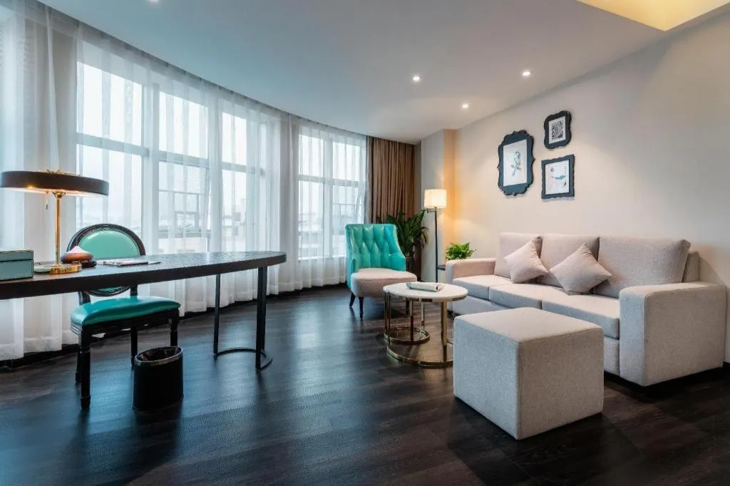 Xana Hotelle·Heyuan Hongxing Road