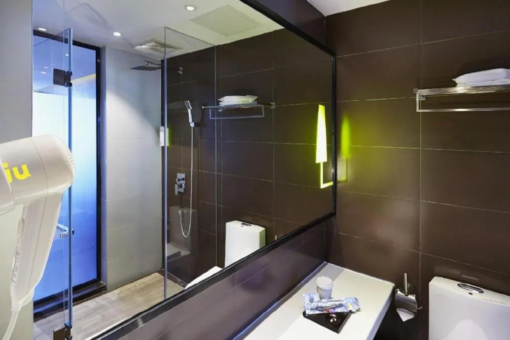 IU Hotel·Tianjin Binhai New District Yanghuo Market