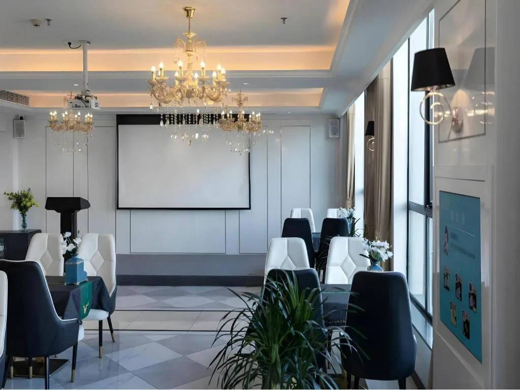 Xana Deluxe Shangqiu Ancient Town