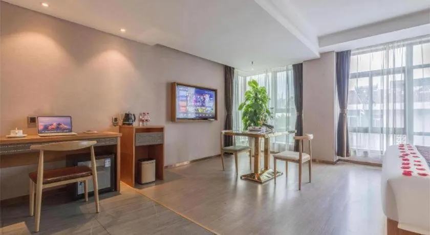 James Joyce Coffetel Hefei University of Technology