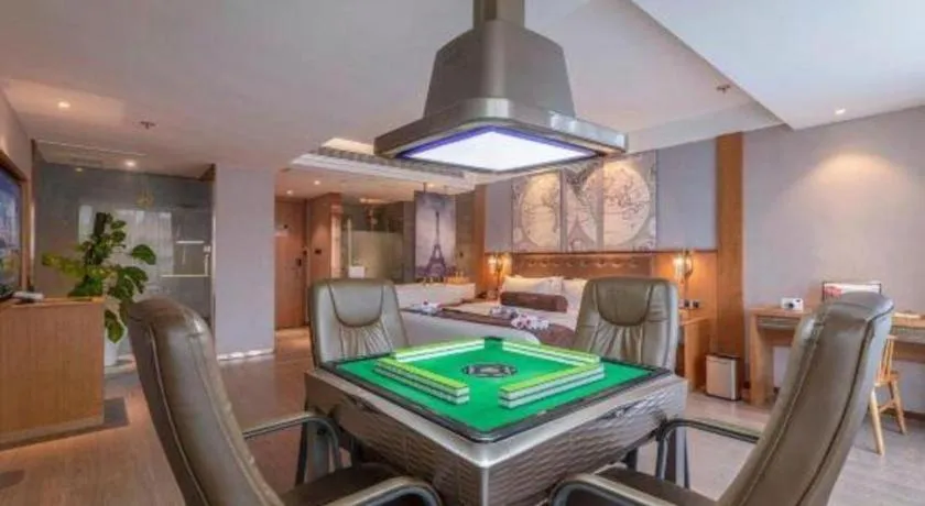 James Joyce Coffetel Hefei University of Technology