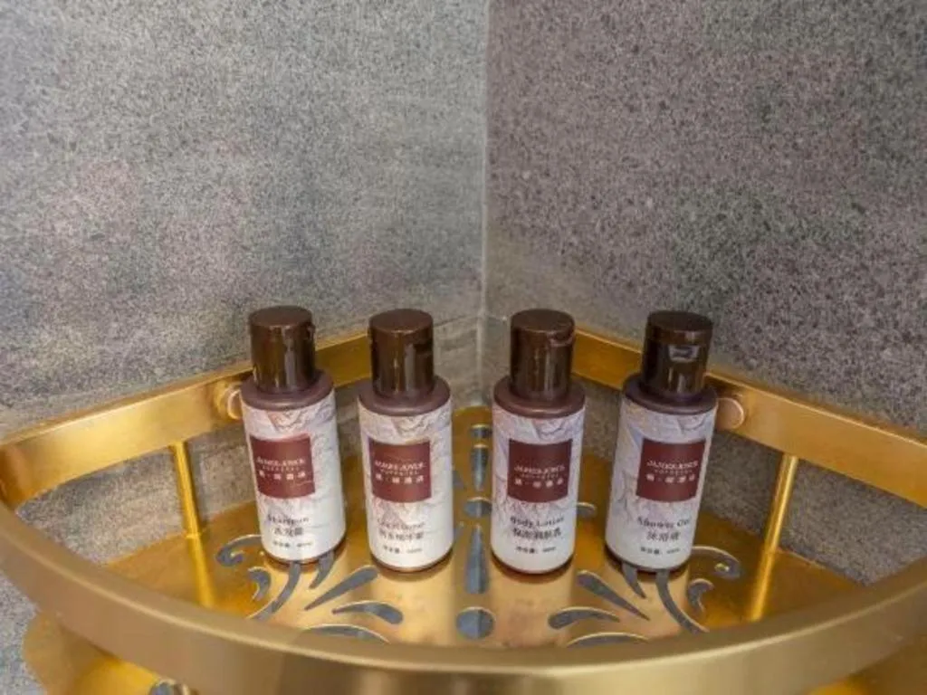 James Joyce Coffetel Hefei University of Technology