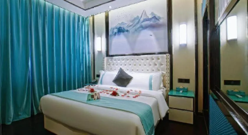 Bed in Xana Hotelle·Suzhou Shilu Shantang Street Scenic Spot