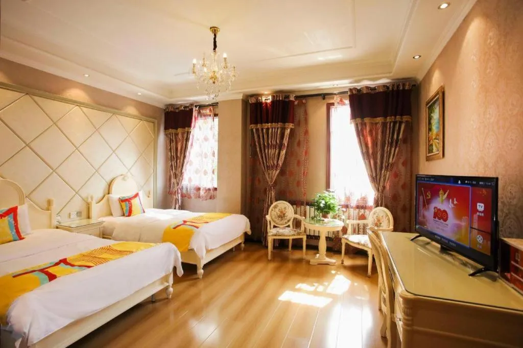 Bed in PAI Hotel Huayin Huashan Mountain Scenic Spot Ancient Street