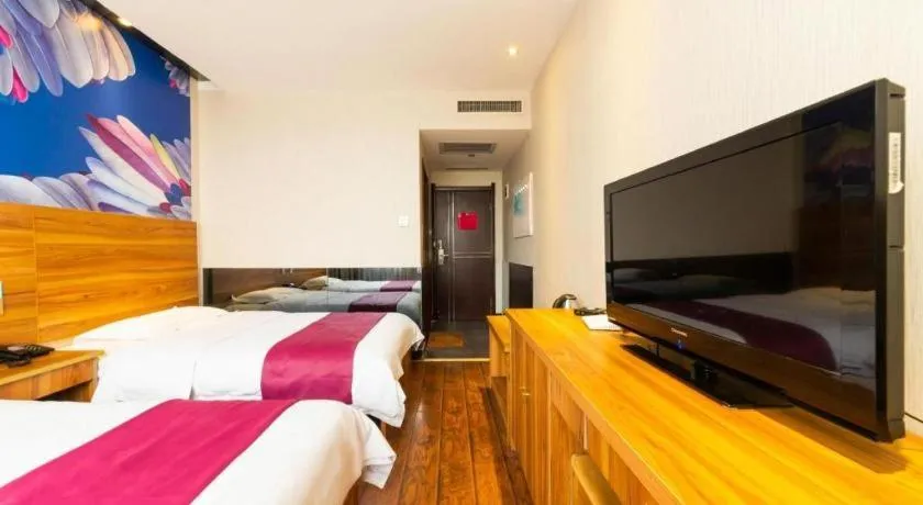 Bed in PAI Hotel Huayin Huashan Mountain Scenic Spot Ancient Street